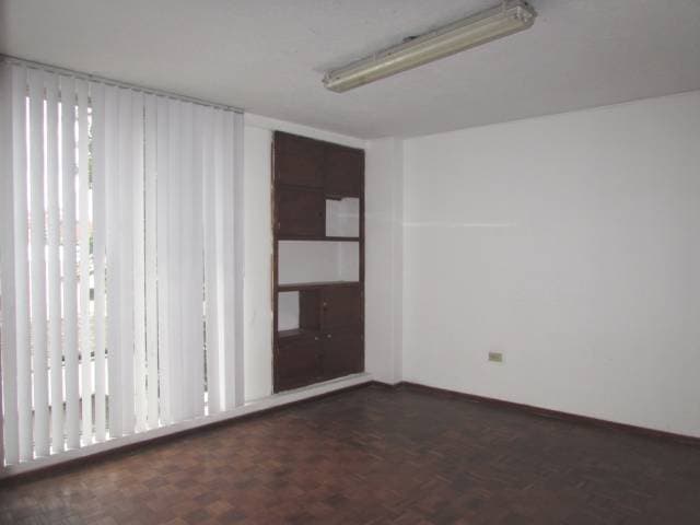 EDIFICIO EN VENTA 2100m2  AV. 6 DE DICIEMBRE SECTOR MULTICENTRO — foto 7