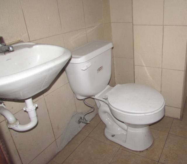 EDIFICIO EN VENTA 2100m2  AV. 6 DE DICIEMBRE SECTOR MULTICENTRO — foto 15