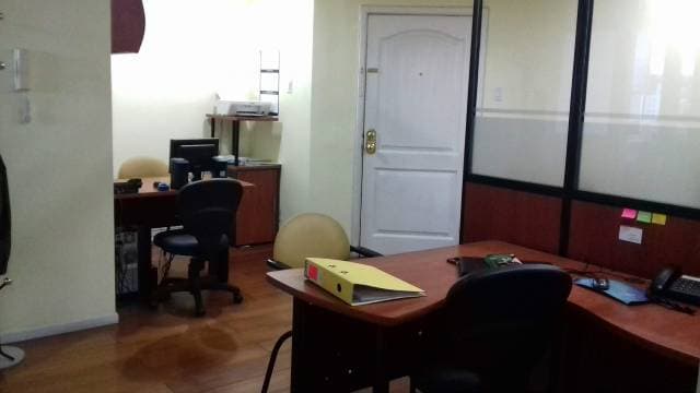 EXCELENTE OFICINA DE VENTA SHYRIS E ISLA FLOREANA — foto 4