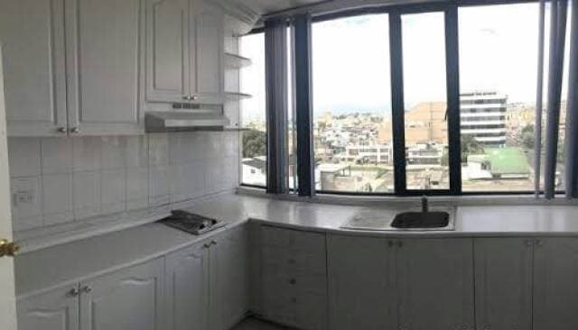 EXCELENTE OFICINA DE VENTA SHYRIS E ISLA FLOREANA — foto 7