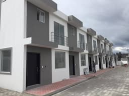 En Venta Casa a Estrenar en Conjunto Privado, Sector de alto crecimiento.