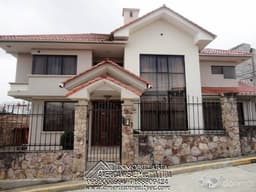 CASA DE VENTA EN AZOGUES