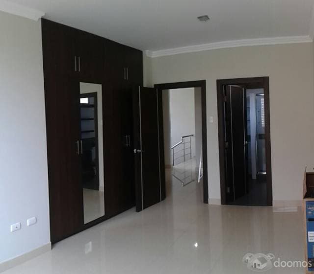 Alquilo Elegante Casa Amoblada en Ciudad Celeste Ideal Para Ejecutivos — foto 3