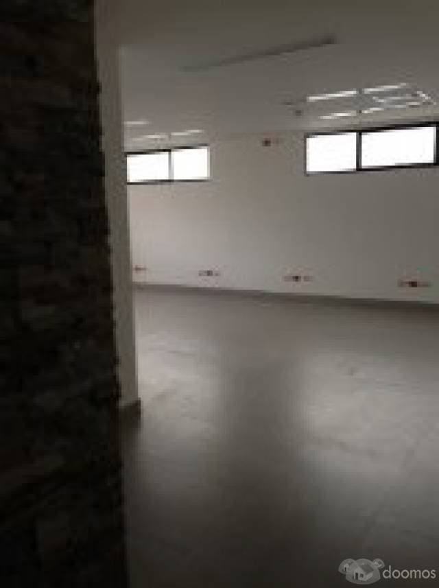 Alquiler de Ofina en Kennedy Norte ubicada en elegante edificio — foto 6