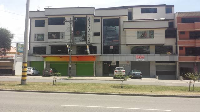 Edificio comercial  excelente ubicacion — foto 1