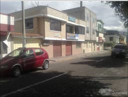 Se vende una casa de dos pisos de oportunidad
