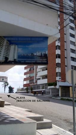VENTA DE TERRENO EN SALINAS (a una cuadra del Malecón)