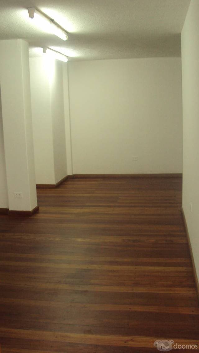 ARRIENDO DEPARTAMENTO PREFERIBLE PARA ESTUDIANTES O FAMILIA CORTA NO NIÑOS. — foto 4