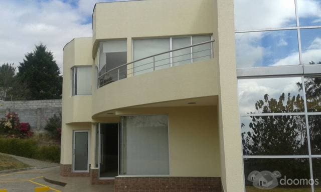 ARRIENDO AMPLIA CASA — foto 2