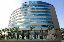 Alquilo Oficina en Edificio Corporativo