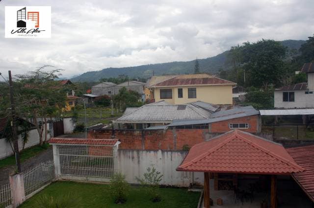 CASA AMPLIA EN MACAS — foto 2