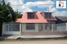 CASA AMPLIA EN SUCUA