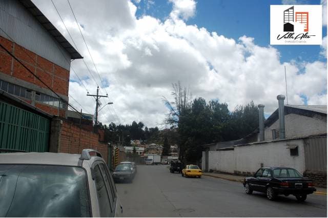 NAVE EN EL PARQUE INDUSTRIAL DE CUENCA — foto 3