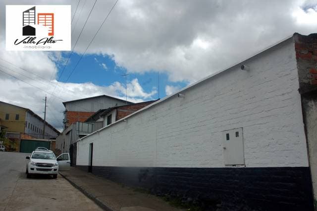 NAVE EN EL PARQUE INDUSTRIAL DE CUENCA — foto 9