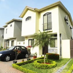 Compra la casa de tus sueños en Casa Club - via a la costa