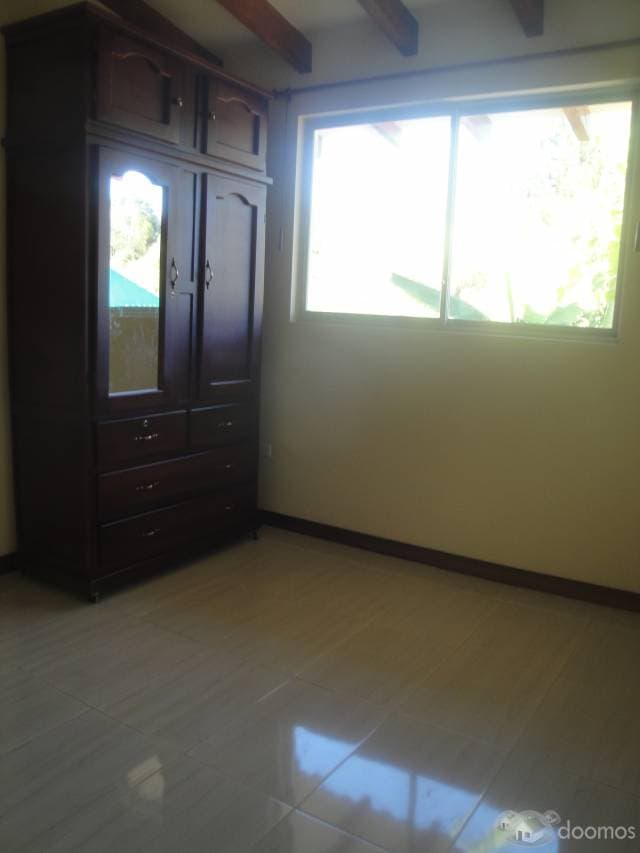 Casa en arriendo en tumbaco — foto 4