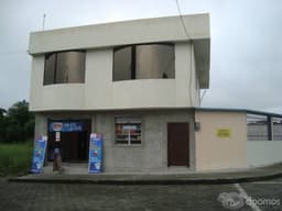 VENDO CASA NUEVA DE DOS PISOS ESQUINERA EN SANTO DOMINGO DE LOS COLORADOS