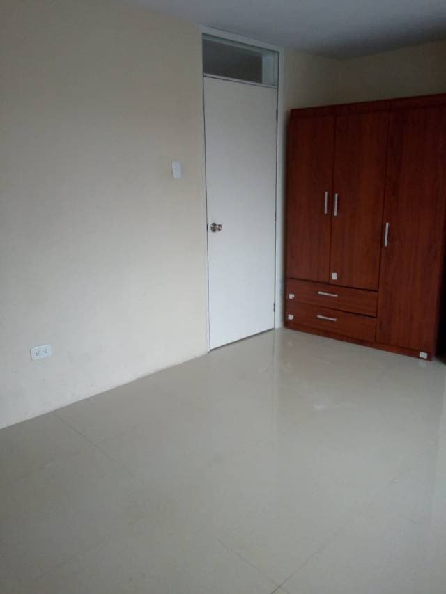 Alquilo departamento comodo — foto 8