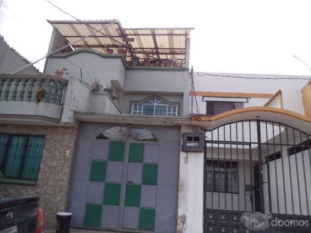 VENDO CASA DE 2 PLANTAS EN OTAVALO — foto 1