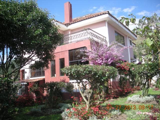 Casa Hermosa en Ucubamba — foto 3