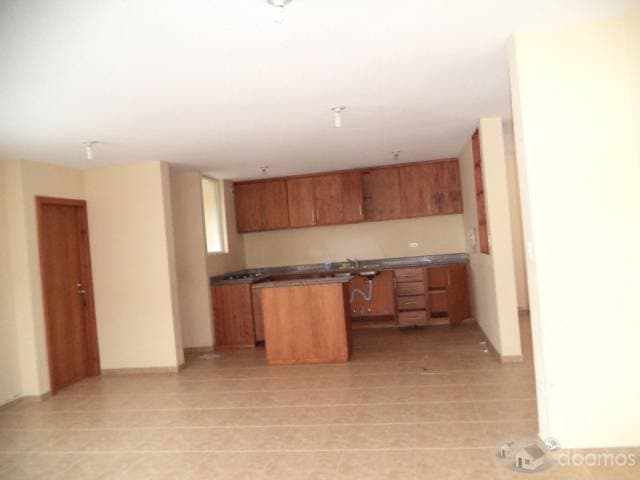 VENDO LUJOSA CASA EN PINSAQUI — foto 5