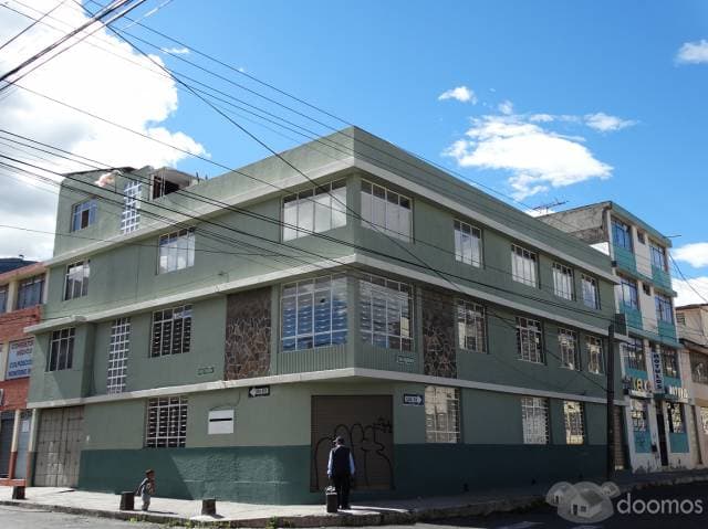 VENDO CASA DE 600 METROS CUADRADOS DE CONSTRUCCIÓN — foto 1