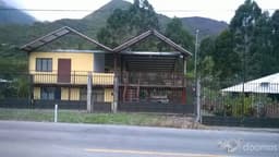 SE VENDE ESTA CASA A 5MINUTOS DEL VALLE DE LA LONGEVIDAD VILCABAMBA