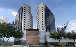 RESTAURANT VENDO EN EL PATIO DE COMIDA EDIFICIO WORLD TRADE CENTER AVENIDA ORELLANA KENNEDY NORTE $320.000,00
