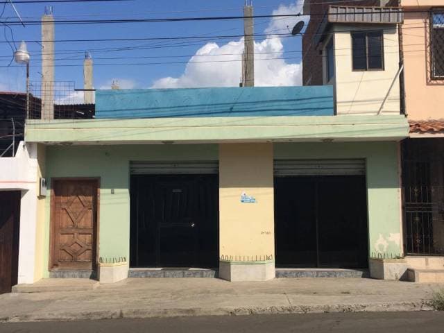 Alquilo oficina completamente amoblada