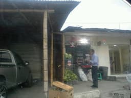 ALQUILO LOCAL COMERCIAL URBANOR