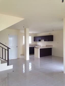VENDO CASA A 6 MINUTOS DE RC EL DORADO EN URBANIZACIÓN MÁLAGA II