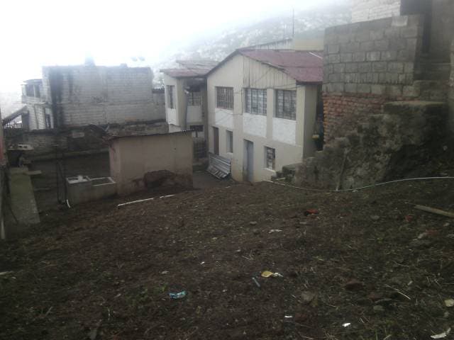 CASA Y TERRENO DE VENTA — foto 1
