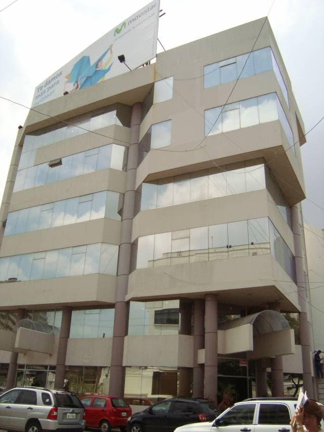 Alquilo excelente Oficina en Kennedy Norte — foto 5