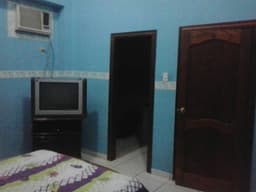 ALQUILO AMPLIAS HABITACIONES