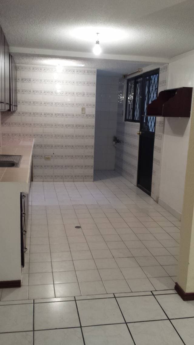 VENDO CASA DE DOS PISOS EN CONJUNTO LAS PEÑAS — foto 4