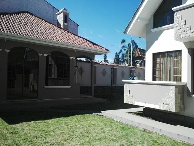 Espectacular casa en Venta, Ricaurte muy buen sector . — foto 5