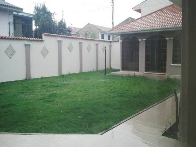 Espectacular casa en Venta, Ricaurte muy buen sector . — foto 10