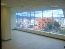 HERMOSAS OFICINAS ESTRENAR RENTA O VENTA AV. MARIANA DE JESUS. SECTOR CLINICA INTERNACIONAL