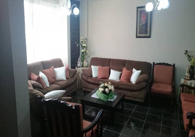Bonita casa en sector La Playa: Azogues — foto 2