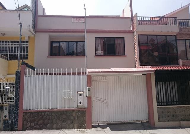 Bonita casa en sector La Playa: Azogues — foto 12