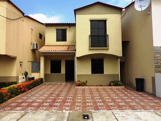 Vendo Casa en UrbanizaciÓn Veranda. — foto 1