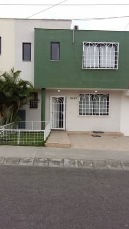 Casa Amoblada, Urb. San Mateo - La Campiña 3 dormitorios 2 ½ baños