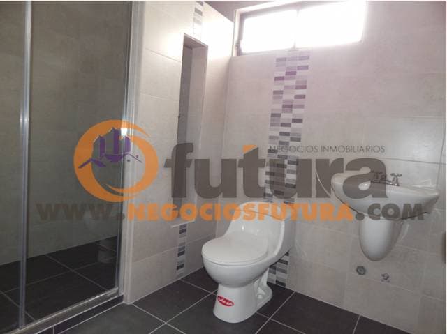 CASA  3 DORMITORIOS SECTOR “SAN PEDRO” $95.000 — foto 7