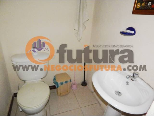 CASA COMERCIAL SECTOR “REMIGIO CRESPO” $ 120.000 — foto 6