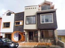 HERMOSA CASA EN CONDOMINIO POR MISICATA $ 109.000