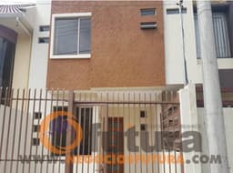 SE VENDE LINDA CASA POR ESTRENAR POR LA CDLA KENNEDY $99.000