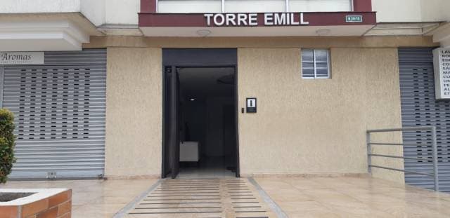 Lindo departamento seminuevo en edificio seguro, sector Selva Alegre, 93.44 m2 — foto 1