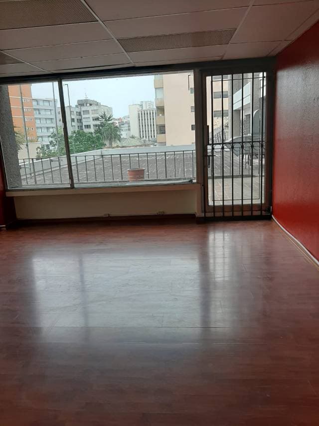 OFICINA EN ALQUILER — foto 3