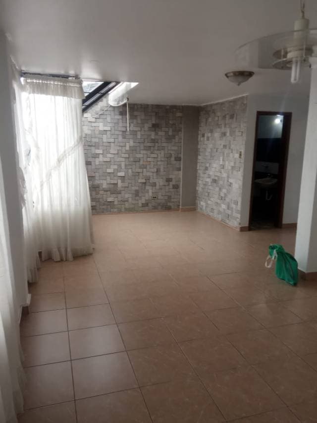HERMOSA CASA RENTERA — foto 2