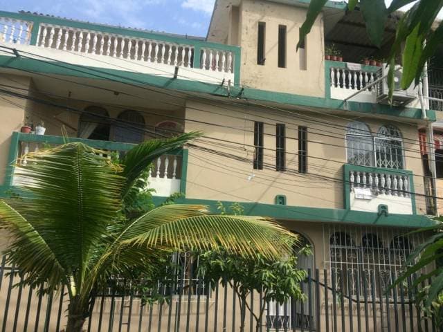 DEPARTAMENTO EN ALBORADA — foto 2